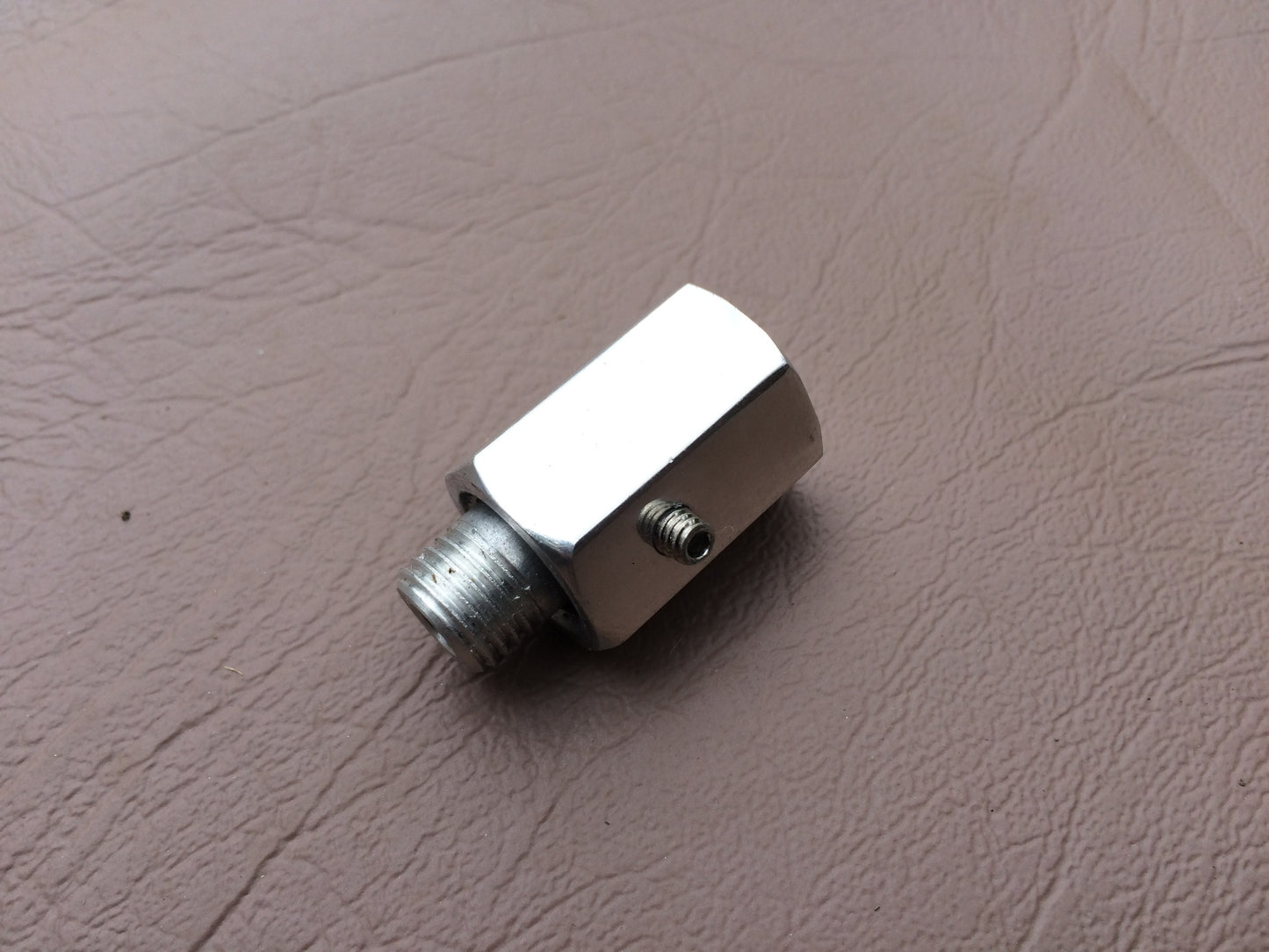 Jaguar Diff Cover optional breather